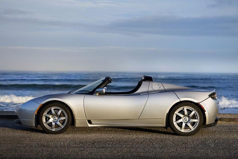  Tesla Roadster 2009 года  (фото 3 из 10)